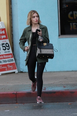 Lucy1201-034.jpg