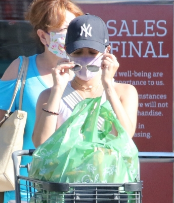 Lucy120720-013.jpg