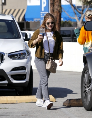Lucy260321-25.jpg