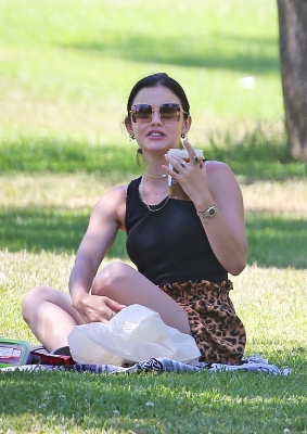 Lucy280520-067.jpg