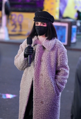 Lucy291220-009.jpg