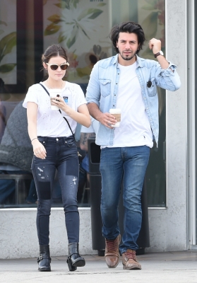 HQ
