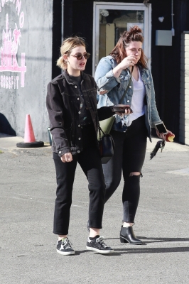 HQ
