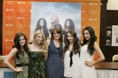 PLLBookSigning2010-002.jpg