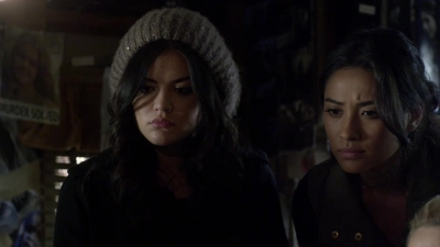 PLL_S04E01_720p_JACK_Up_DownloadSeriesHere_0538.jpg