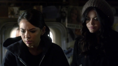 PLL_S04E01_720p_JACK_Up_DownloadSeriesHere_0575.jpg