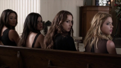 PLL_S04E01_720p_JACK_Up_DownloadSeriesHere_2306.jpg