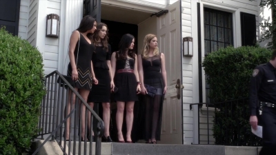 PLL_S04E01_720p_JACK_Up_DownloadSeriesHere_2458.jpg