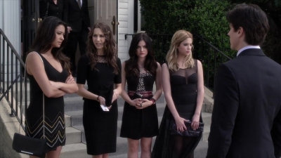 PLL_S04E01_720p_JACK_Up_DownloadSeriesHere_2483.jpg