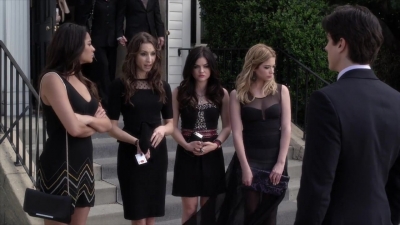 PLL_S04E01_720p_JACK_Up_DownloadSeriesHere_2484.jpg