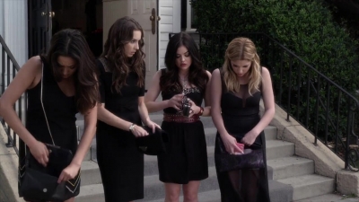 PLL_S04E01_720p_JACK_Up_DownloadSeriesHere_2520.jpg