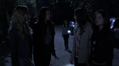 PLL_S04E02_720p_JACK_Up_DownloadSeriesHere_0194.jpg