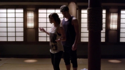 PLL_S04E02_720p_JACK_Up_DownloadSeriesHere_1268.jpg