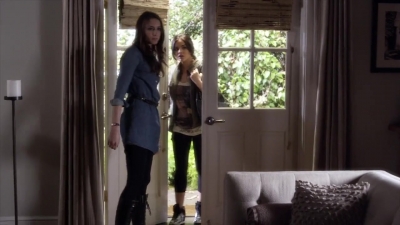 PLL_S04E02_720p_JACK_Up_DownloadSeriesHere_1933.jpg