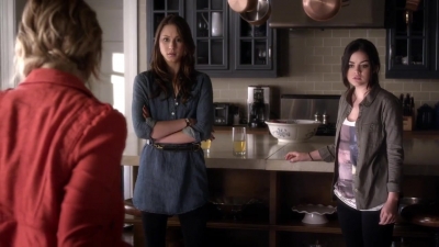 PLL_S04E02_720p_JACK_Up_DownloadSeriesHere_2097.jpg