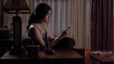 PLL_S04E02_720p_JACK_Up_DownloadSeriesHere_2306.jpg