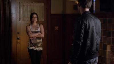 PLL_S04E02_720p_JACK_Up_DownloadSeriesHere_2348.jpg