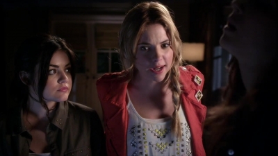 PLL_S04E02_720p_JACK_Up_DownloadSeriesHere_2495.jpg