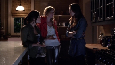 PLL_S04E02_720p_JACK_Up_DownloadSeriesHere_2500.jpg