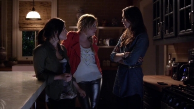 PLL_S04E02_720p_JACK_Up_DownloadSeriesHere_2502.jpg