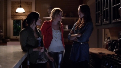 PLL_S04E02_720p_JACK_Up_DownloadSeriesHere_2504.jpg