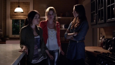PLL_S04E02_720p_JACK_Up_DownloadSeriesHere_2506.jpg