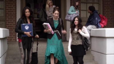 PLL_S04E03_720p_JACK_Up_DownloadSeriesHere_0915.jpg