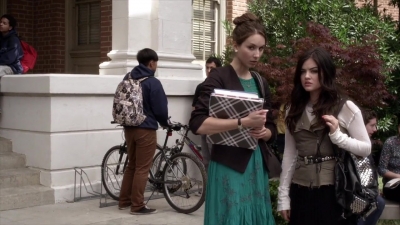 PLL_S04E03_720p_JACK_Up_DownloadSeriesHere_1015.jpg