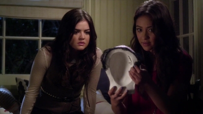 PLL_S04E03_720p_JACK_Up_DownloadSeriesHere_1329.jpg