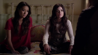 PLL_S04E03_720p_JACK_Up_DownloadSeriesHere_1440.jpg