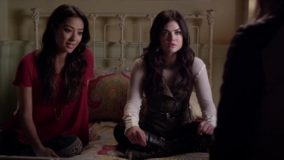 PLL_S04E03_720p_JACK_Up_DownloadSeriesHere_1441.jpg
