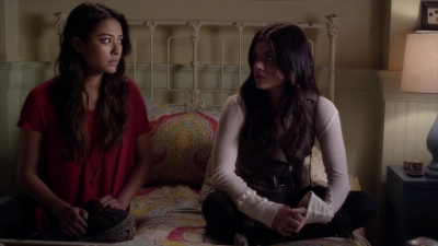 PLL_S04E03_720p_JACK_Up_DownloadSeriesHere_1466.jpg
