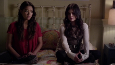 PLL_S04E03_720p_JACK_Up_DownloadSeriesHere_1485.jpg