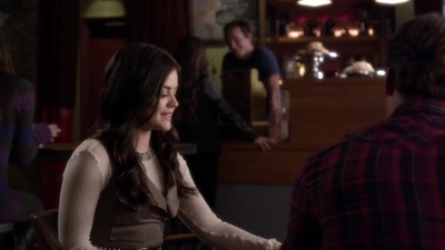 PLL_S04E03_720p_JACK_Up_DownloadSeriesHere_2242.jpg