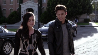 PLL_S04E04_720p_JACK_Up_DownloadSeriesHere_1055.jpg