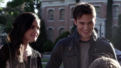 PLL_S04E04_720p_JACK_Up_DownloadSeriesHere_1073.jpg