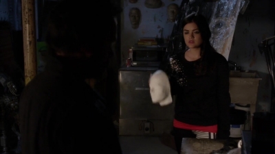 PLL_S04E04_720p_JACK_Up_DownloadSeriesHere_2067.jpg