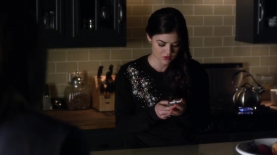PLL_S04E04_720p_JACK_Up_DownloadSeriesHere_2551.jpg