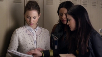 PLL_S04E05_720p_JACK_Up_DownloadSeriesHere_0470.jpg