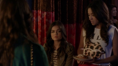 PLL_S04E06_720p_JACK_Up_DownloadSeriesHere_2303.jpg