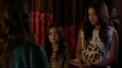 PLL_S04E06_720p_JACK_Up_DownloadSeriesHere_2305.jpg