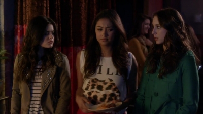 PLL_S04E06_720p_JACK_Up_DownloadSeriesHere_2351.jpg