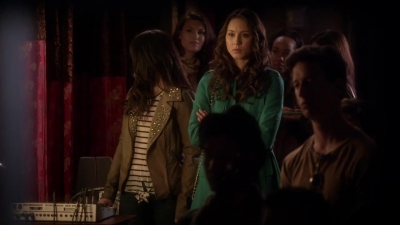 PLL_S04E06_720p_JACK_Up_DownloadSeriesHere_2487.jpg