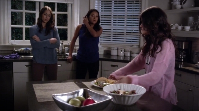 PLL_S04E07_720p_JACK_Up_DownloadSeriesHere_0135.jpg