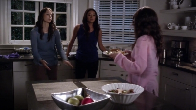 PLL_S04E07_720p_JACK_Up_DownloadSeriesHere_0136.jpg