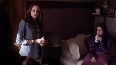 PLL_S04E07_720p_JACK_Up_DownloadSeriesHere_1370.jpg