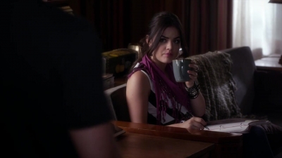 PLL_S04E07_720p_JACK_Up_DownloadSeriesHere_2133.jpg