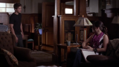 PLL_S04E07_720p_JACK_Up_DownloadSeriesHere_2140.jpg
