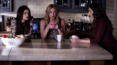 PLL_S04E08_720p_JACK_Up_DownloadSeriesHere_0166.jpg