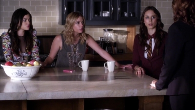 PLL_S04E08_720p_JACK_Up_DownloadSeriesHere_0210.jpg